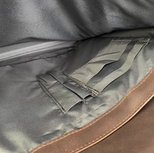 Cargar imagen en el visor de la galería, Maletín laptop cuero café

